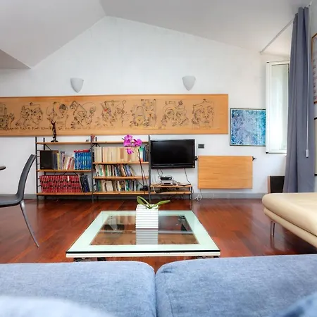 Domusamor Navona Apartment